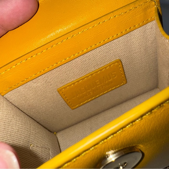 Jacquemus
Le Chiquito Mini Satchel Bag - Picture 2 of 7